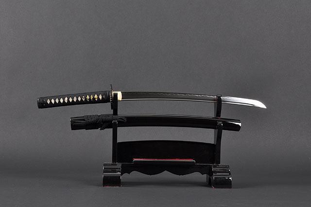 FULLY HANDMADE EMPIRE WHEEL CLAY TEMPERED JAPANESE SAMURAI WAKIZASHI SWORD - buyblade