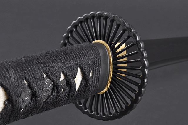 FULLY HANDMADE CLAY TEMPERED DAMASCUS EMPIRE WHEEL SAMURAI KATANA SWORD - buyblade