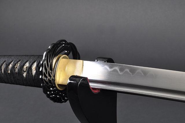 FULLY HANDMADE DANCING CRANE CLAY TEMPERED JAPANESE WAKIZASHI SWORD - buyblade